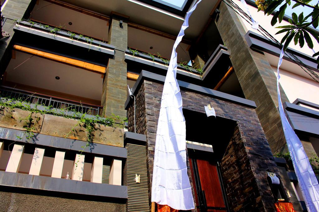 Pondok 3 Mertha Kuta  Exterior photo