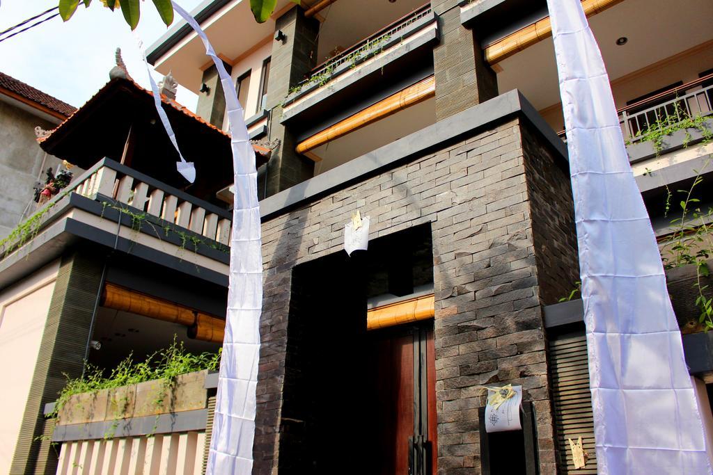 Pondok 3 Mertha Kuta  Exterior photo