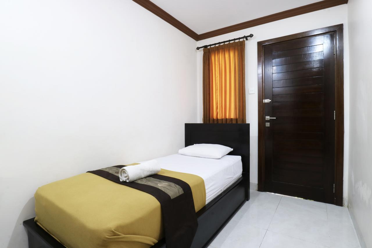 Pondok 3 Mertha Kuta  Exterior photo