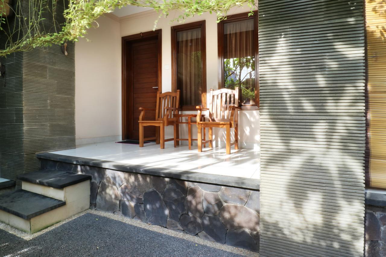 Pondok 3 Mertha Kuta  Exterior photo