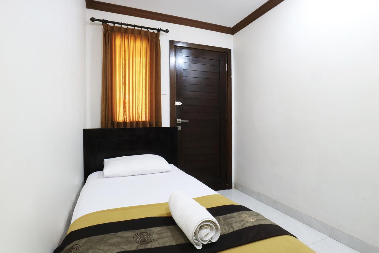 Pondok 3 Mertha Kuta  Exterior photo