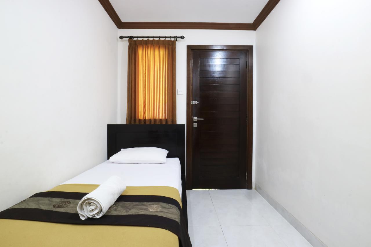 Pondok 3 Mertha Kuta  Exterior photo